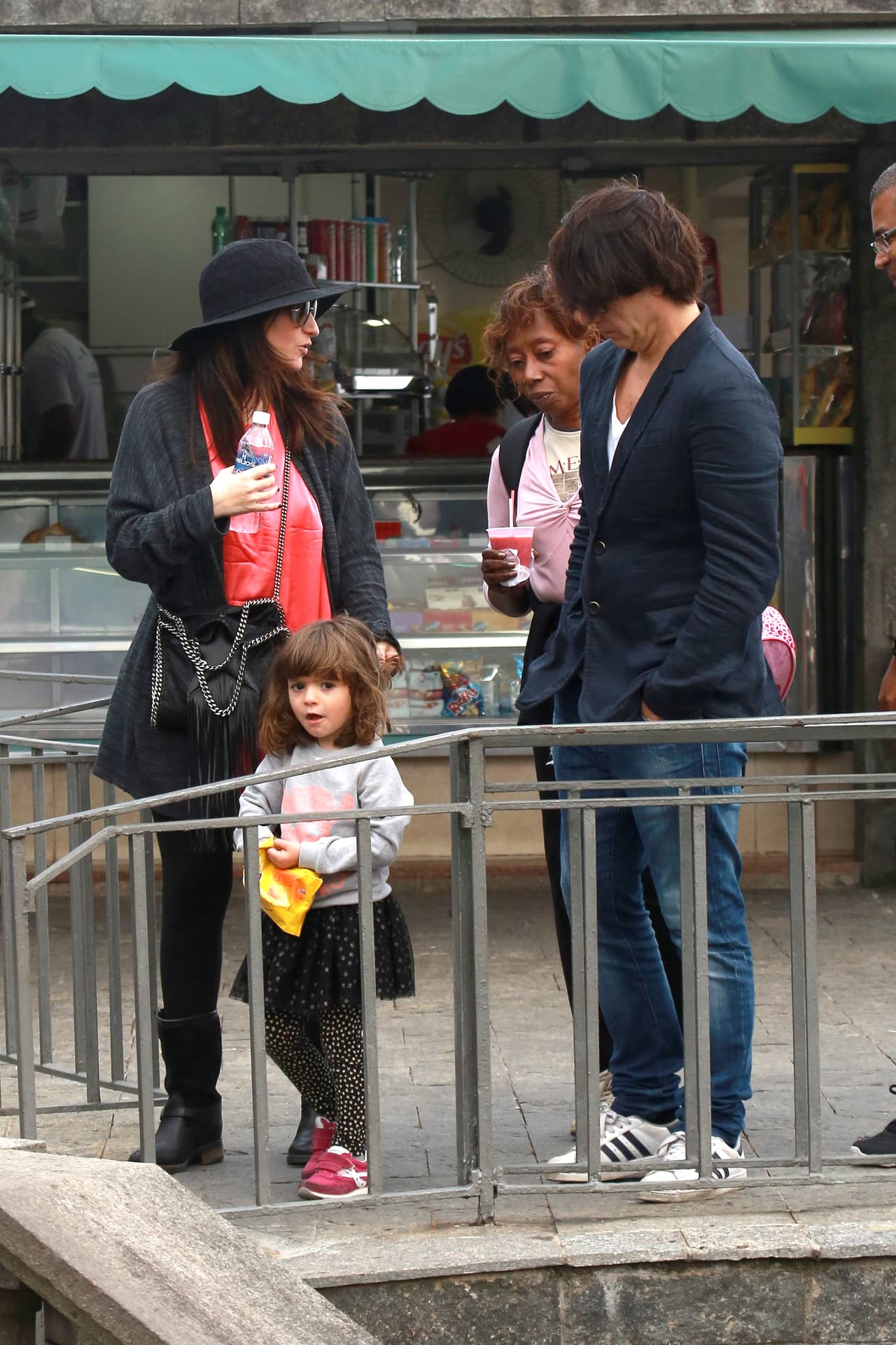Su hija, Paola, está enorme y muy bella.