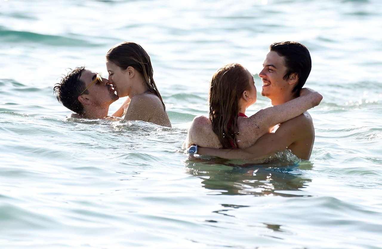 ¡Cuánto amor hay en esa playa!