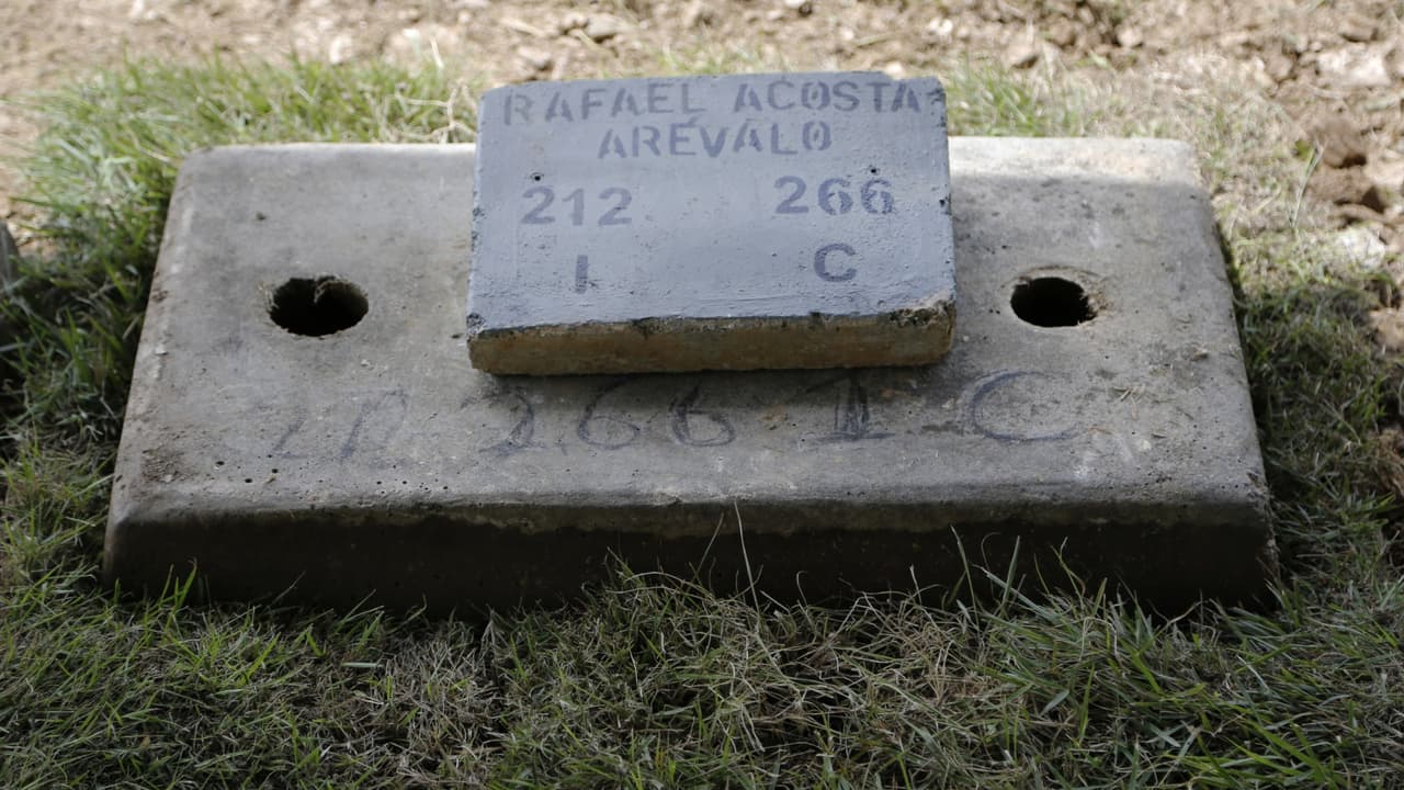 "Yo lo maté, yo lo entierro": denuncian los abusos del régimen de Maduro en el funeral del capitán torturado Acosta Arévalo