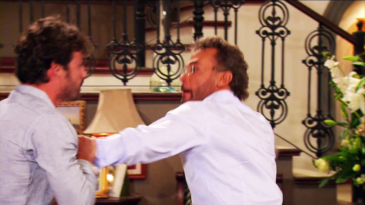 Recuerda que no está sola. ¡Emiliano descubrió la terrible discusión y llegó para comenzar una terrible pelea!