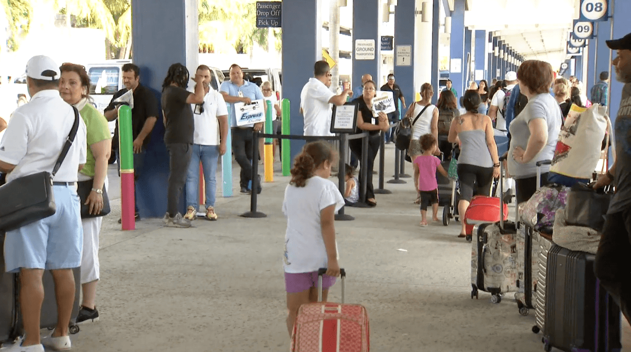 "Los guías turísticos sabían que era lo último, y estaban afligidos porque era la única propina que iban a recibir de nosotros”, comentó Milagros Navarro.