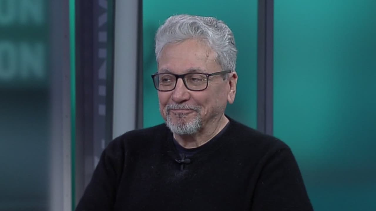 Aumenta tensión por visita del director de la CIA a Cuba y presencia militar