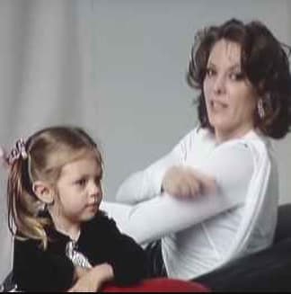 Valentina creció sin tener contacto con su padre Jorge Salinas.