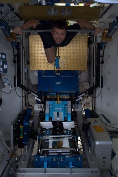 El primer día en el trabajo. La frustración era frecuente en Oh my Dios! Fotos: @astro_reid