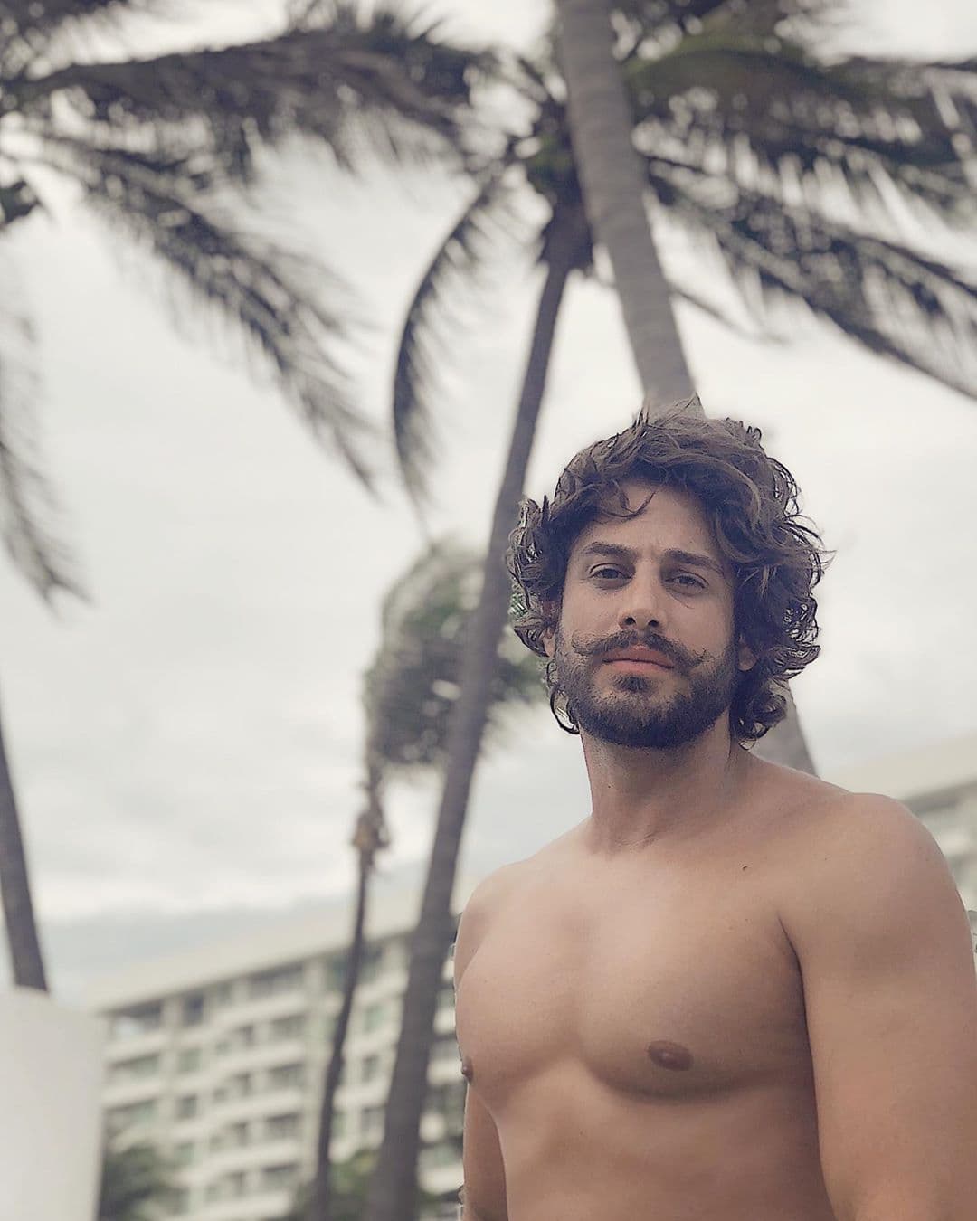 A Lambda también le preguntaron si tiene un nuevo amor.