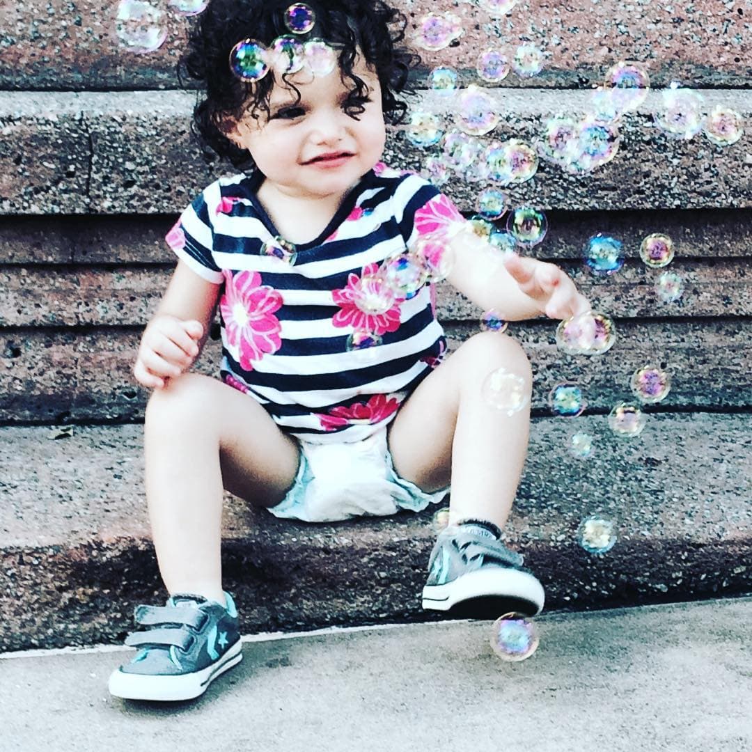 "Sé que Lorena está conmigo y que sabía que su hija iba a estar bien. A Lucianna no le falta nada. Creo que con mi hermana, mi gran responsabilidad era decirle: 'No te preocupes, vete tranquila, que tu hija estará bien'", expresó Mayra.