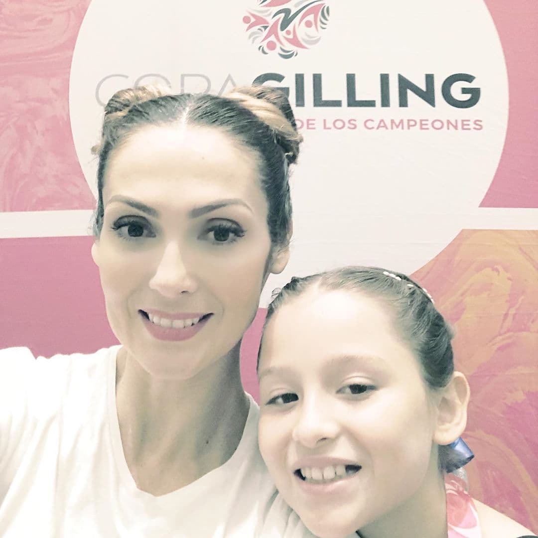 "Para mí como mamá era muy difícil el no saber ¿dónde estaba mi hijo?, ¿cómo estaba?, si comía o no comía, si hacía ejercicio, si lo cuidaban... Cuando empecé a dormir tranquila fue cuando dije: 'Señor, tú eres su padre, tú si puedes verlo, cuídalo y protégelo'", dijo al diario Reforma el pasado 4 de septiembre.
<br>