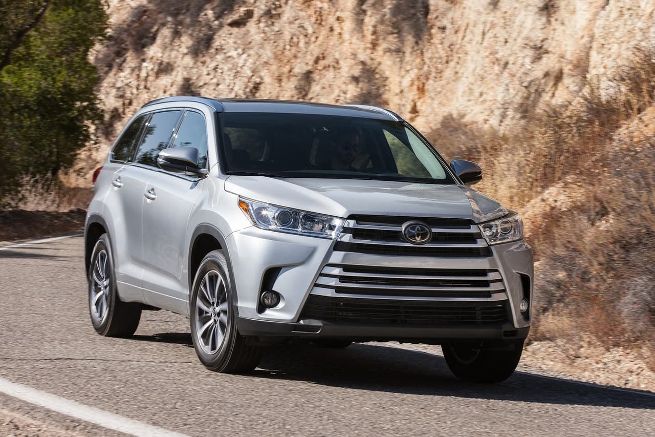 <b>Marca: </b>Toyota
<br>
<br>
<b>Modelo:</b> Highlander Hybrid
<br>
<br>
<b>% de unidades con más de 200,000 millas recorridas: </b>3.8%