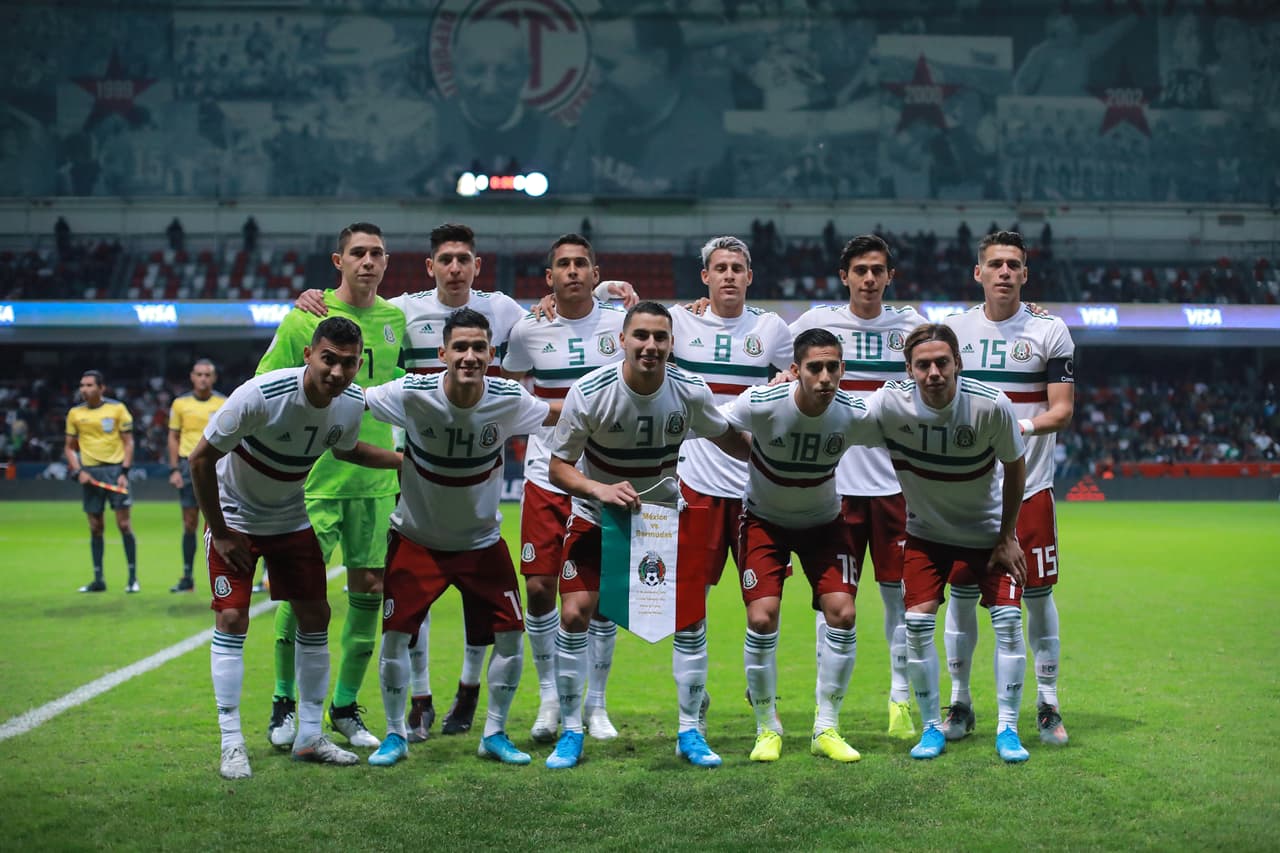 Este fue el último 11 inicial de la Selección Mexicana en la década. Se entdiente que es un cambio generacional, pero la mayoría de estos elementos aún ni estaban en equipos profesionales. Esto sucedía hace 10 años con todos ellos.