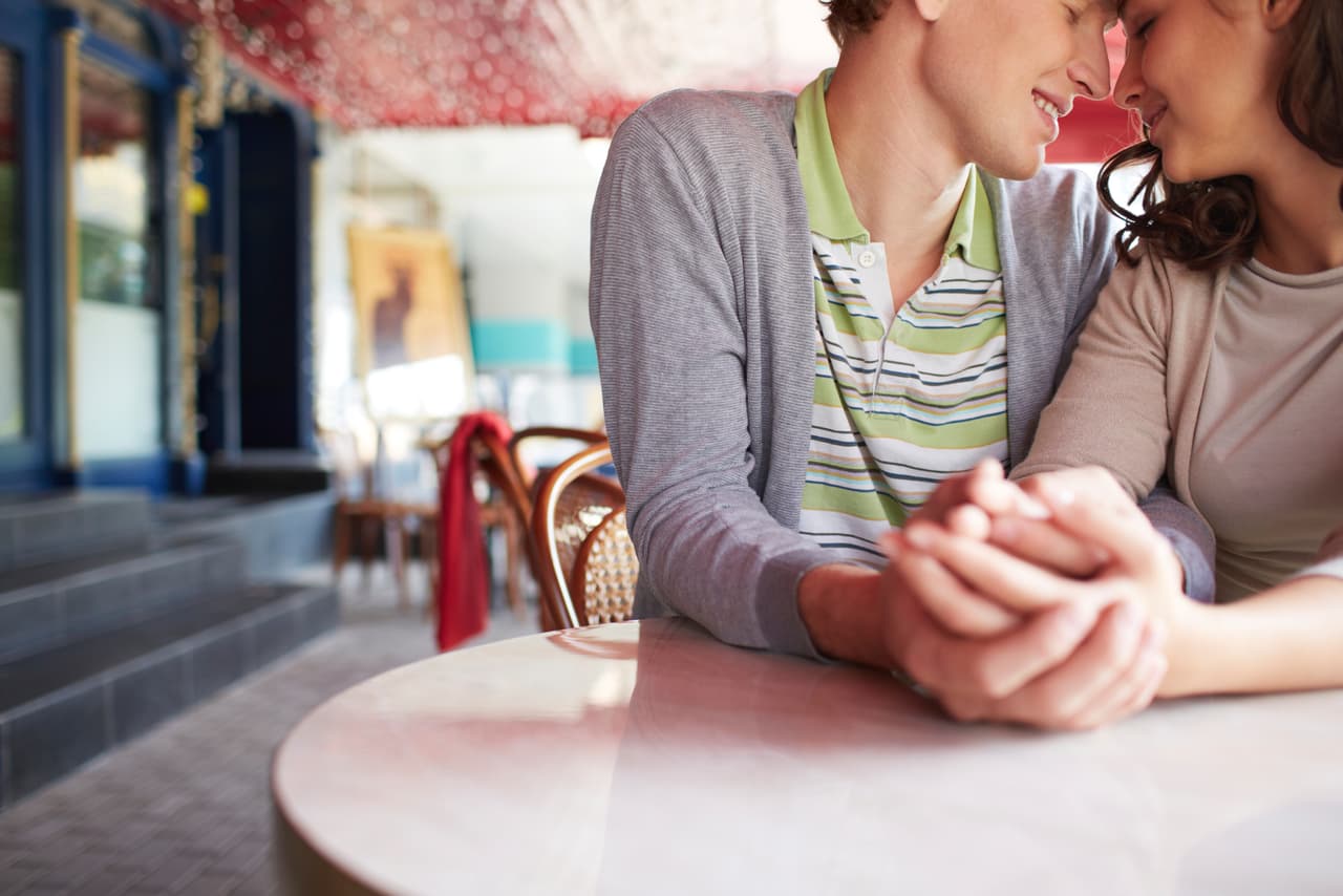 Tu constancia te servirá mucho al enfrentarte a un trabajo inoportuno el cual te retendrá en tu empleo después de tu horario habitual y te impedirá seguir tu vida de manera habitual. Tómalo con calma y hazlo.En cuestiones del amor se consolidarán relaciones y te sentirás más seguro y confiado con tu pareja si la tienes, y si no la tienes, no te sentirás solo ni sola, sino más bien en un ciclo de aprendizaje emocional. 
<br>
<br>