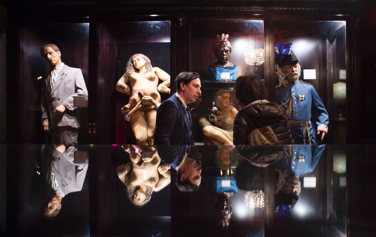 Desde la entrada, los visitantes tienen una idea de la compañía con la cual contarán mientras se relajan.