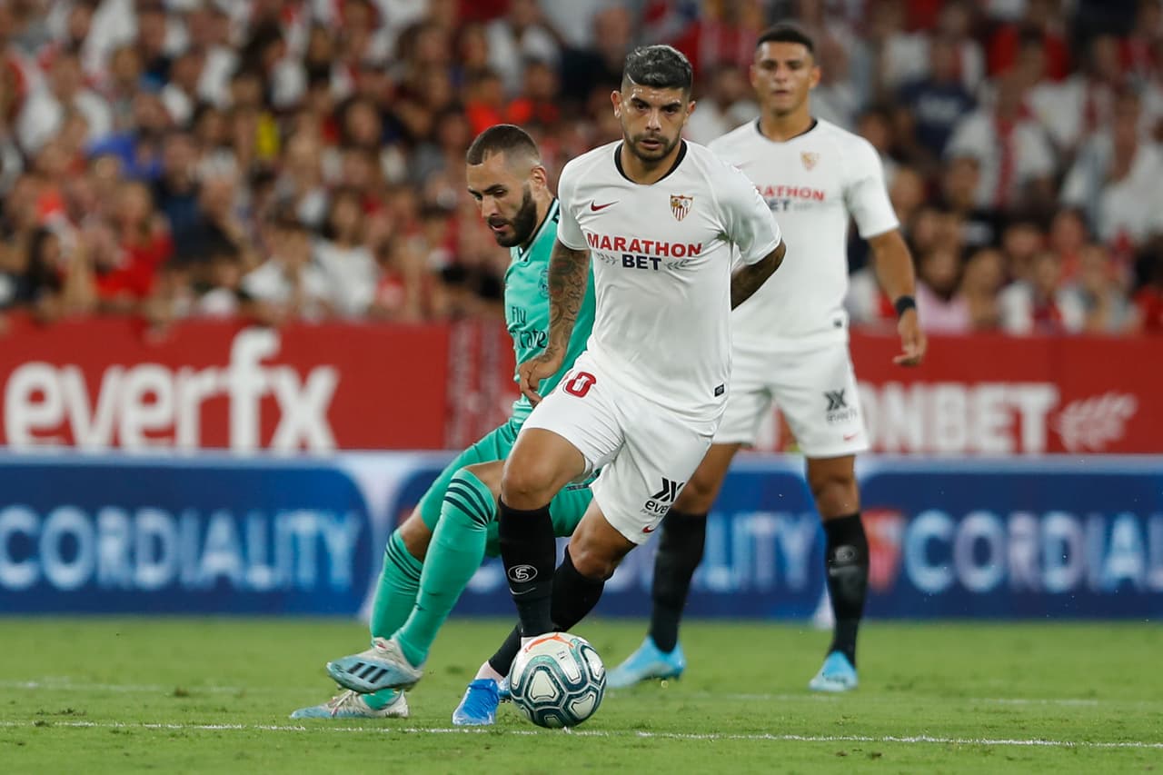 <b>Ever Banega</b>
<br>Club actual: Sevilla
<br>Nuevo club: Al Shabab Riyadh
<br>Costo de la transacción: Libre