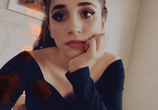 En 2017 fue galardonada como Mejor Actriz en los Kids' Choice Awards Argentina.