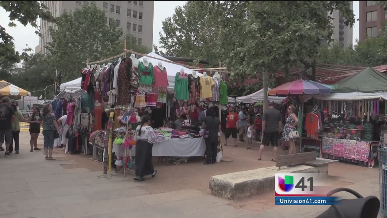 Todo listo para el desfile de luces en San Antonio