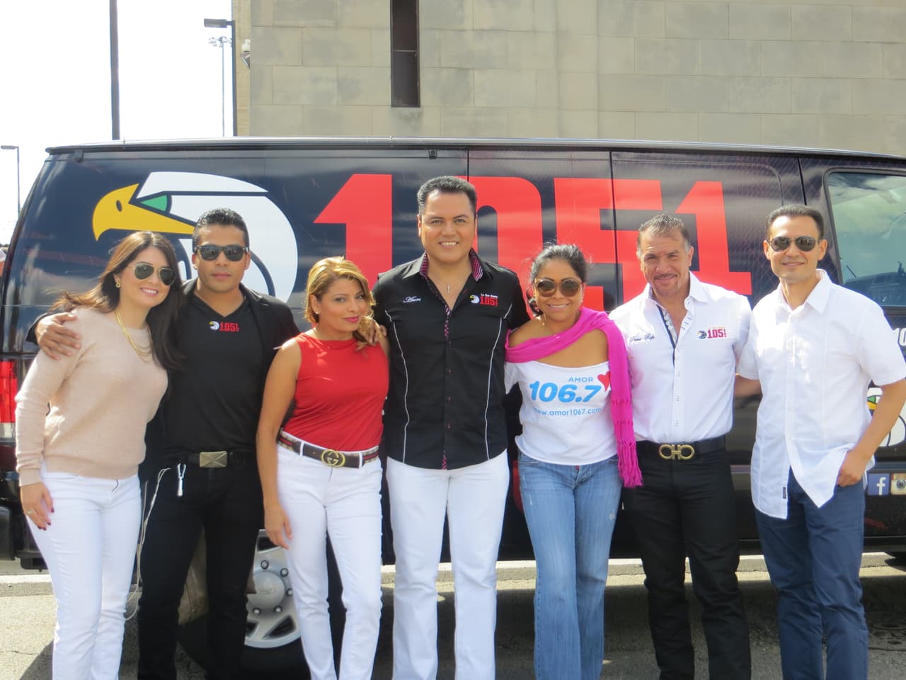 Talento de Univision dijo presente en este tradicional Desfile de La Villita de la Calle 26, donde vivimos con mucho orgullo las fiestas Patrias. ¡Viva México!