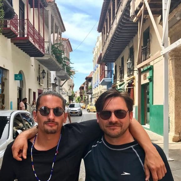 Hoy en día funge como cazatalentos de Sony Music Latin, pues ocupa el puesto de vicepresidente en el área de artistas y repertorios. Tiene 45 años.