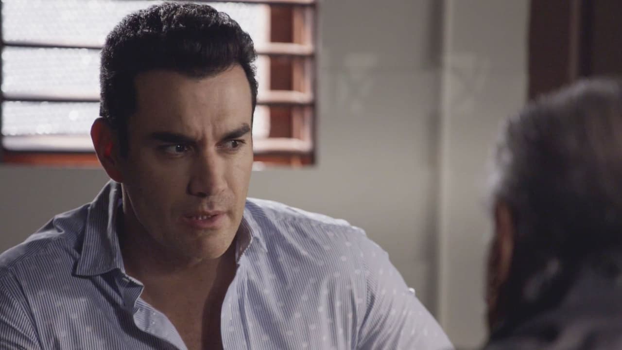 Por eso se ha dado a la tarea de encontrar a Ana Lucía a como dé lugar, sabe que es una forma de estar cerca de Ana Laura.