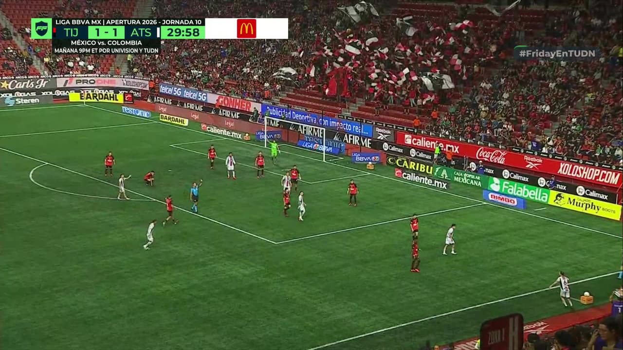 ¡TIRO ATAJADO! disparo por Luís Esteves.