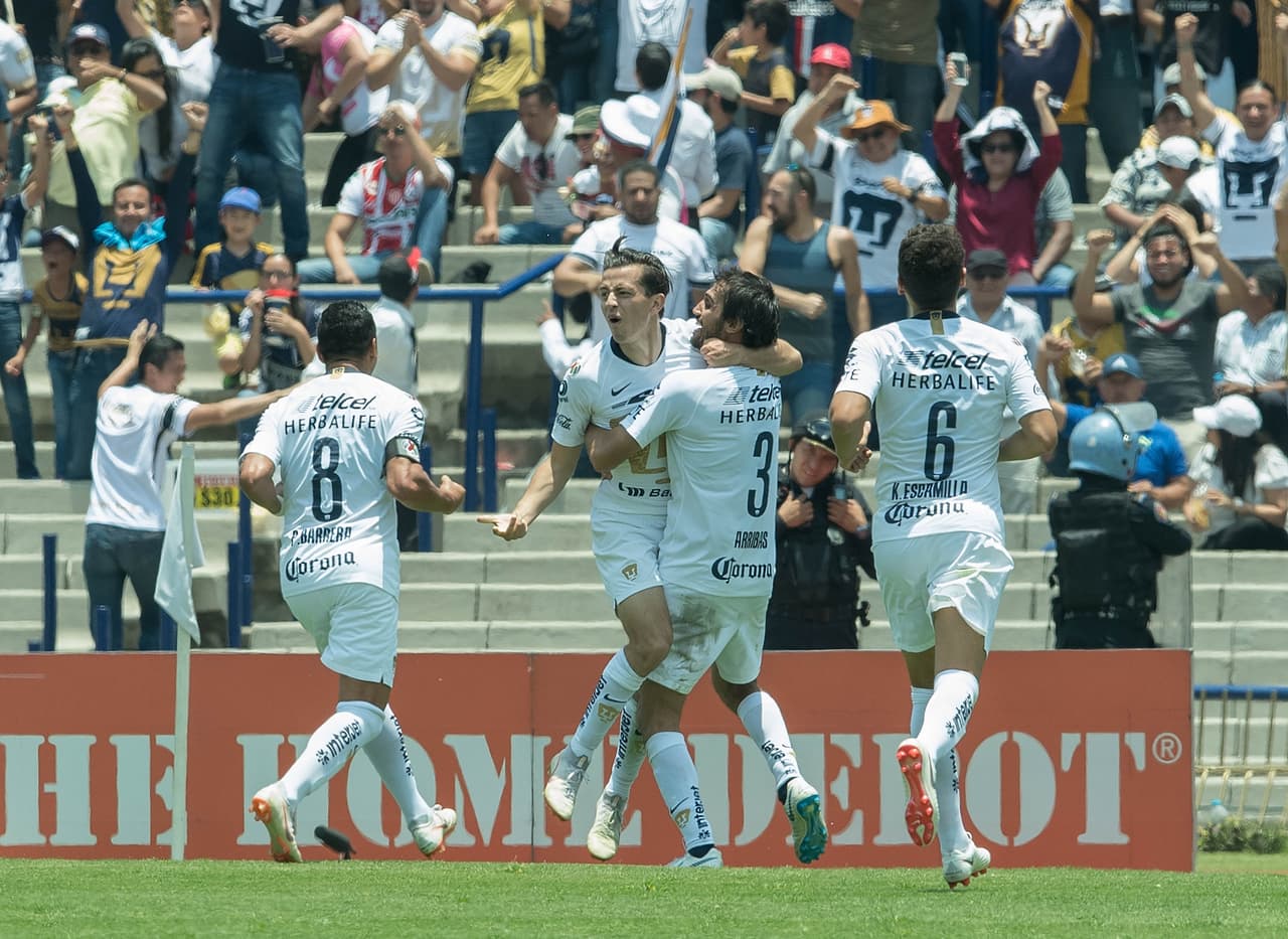 Cuando se esperaba la reacción necaxista, no llegó esta pero sí vino el cuarto de los azul y oro. Alan Rodríguez hizo una jugada individual con túnel en el área para definir y poner el 4-2.