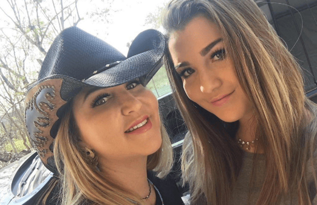 El parecido físico entre Alicia y Melanie es algo impresionante.