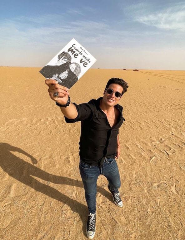 A pesar de que tiene una carrera exitosa en la actuación y en años recientes ha incursionado como escritor y empresario al adquirir una finca de plátano, hay algo que le falta en la vida personal.
<br>