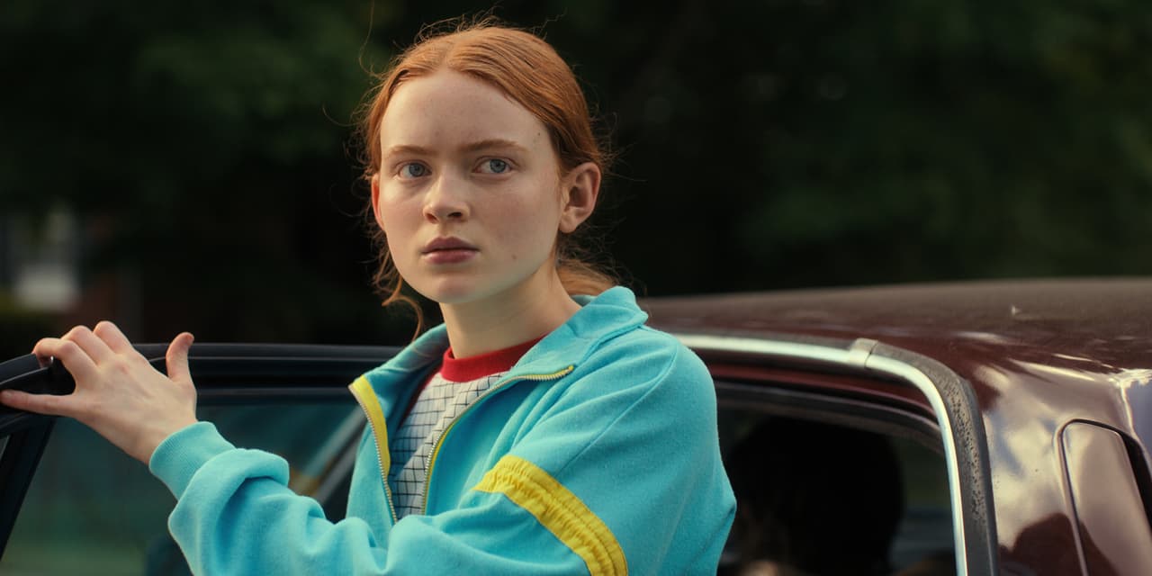 <b>Max Mayfield - Sadie Sink</b>
<br>El estilo de Max es relajado, sin una gota de maquillaje y con vibras tradicionalmente relacionadas con la moda masculina.
