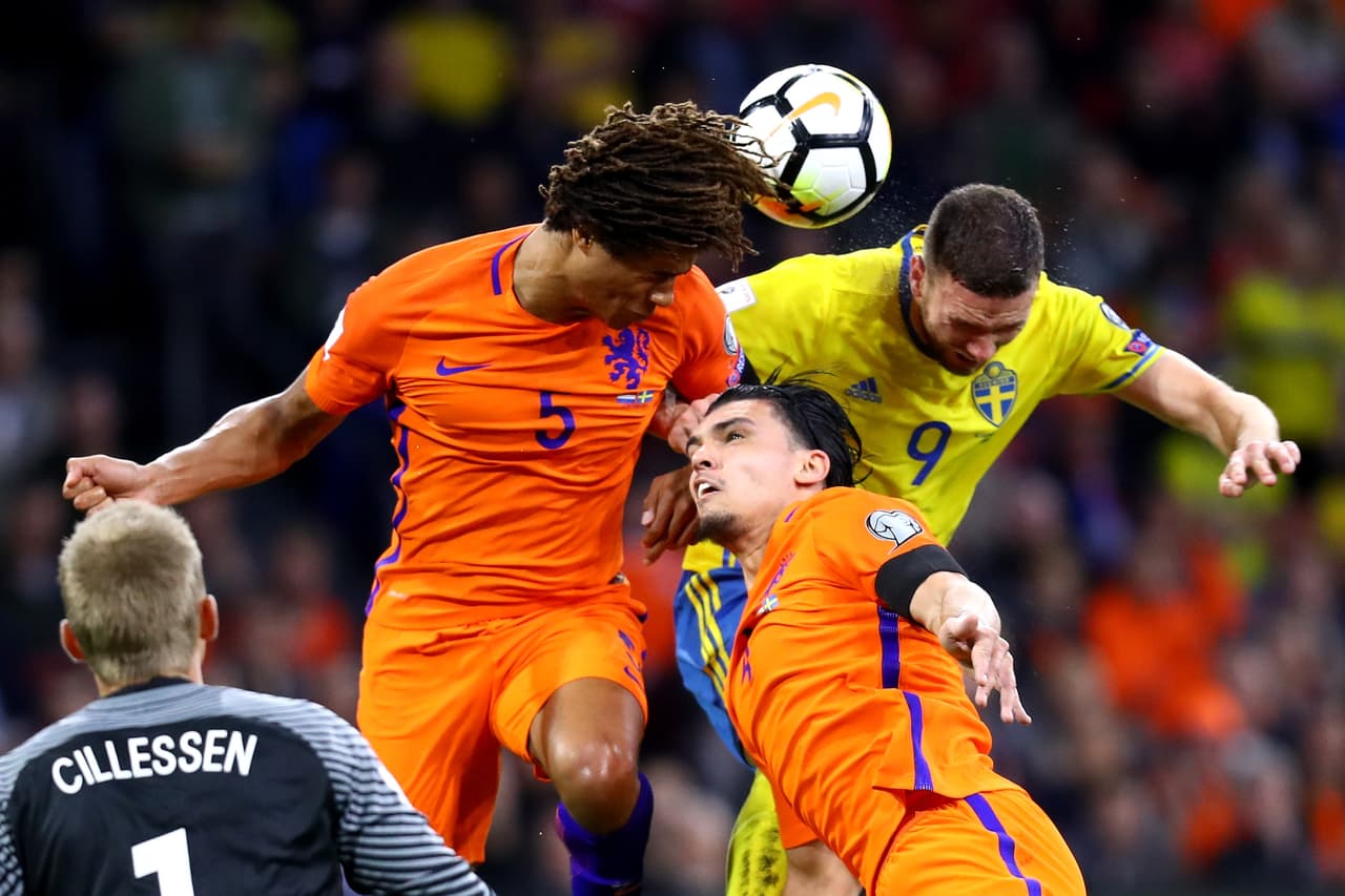 Sin embargo, aunque en la segunda mitad Holanda tuvo más la pelota, atacaron sin idea y no encontraron el camino del gol.