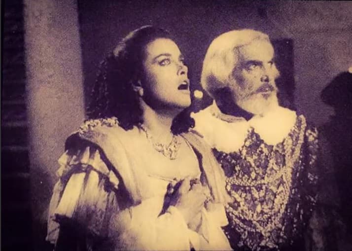 En días anteriores, la protagonista del melodrama 
<a href="https://www.univision.com/shows/despierta-america/con-los-extranos-ojos-del-personaje-de-diana-salazar-lucia-mendez-confiesa-si-hechizaria-a-veronica-castro-video">'El extraño retorno de Diana Salazar'</a> mostró su apoyo a la convocatoria del 9 de marzo que consistía en un día sin mujeres en México.
<br>