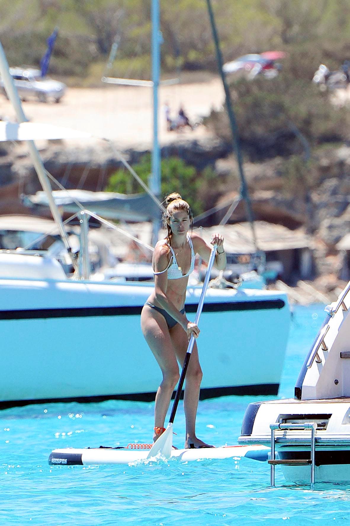 Doutzen pasó un buen rato reme y reme.