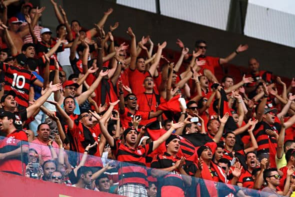 Aficionados del Flamengo agreden a jugadores en los vestidores