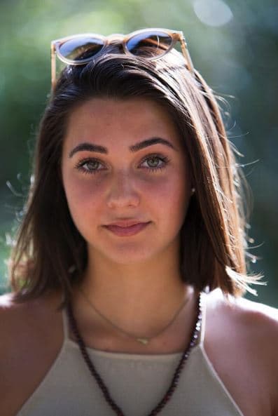 En 2012, Lara debutó como actriz en la telenovela de Univision ‘Corazón apasionado’ en la que su madre también participaba.