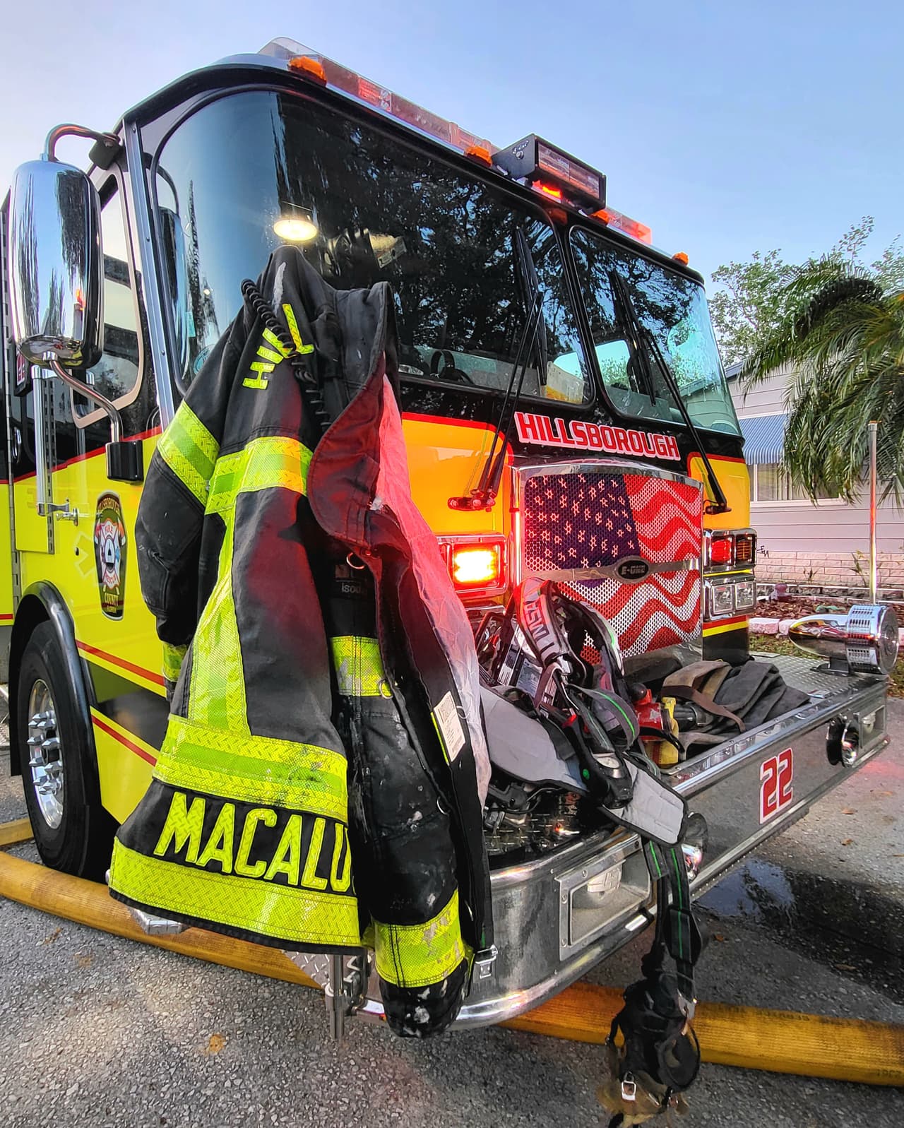 Los bomberos del condado Hillsborough lograron apagar las llamas en un lapso de 20 minutos.