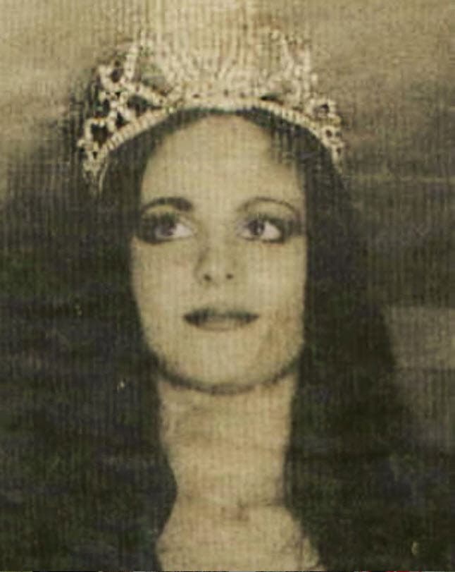 Incluso, Maribel Guardia asegura que su carrera comenzó gracias a su hermana, pues gracias a ella pudo concursar en el certamen de belleza que le abrió las puertas.
<br>