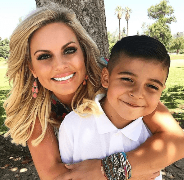 Ahora Andrew se encuentra en primer grado y se encuentra igual de emocionado como hace dos años.