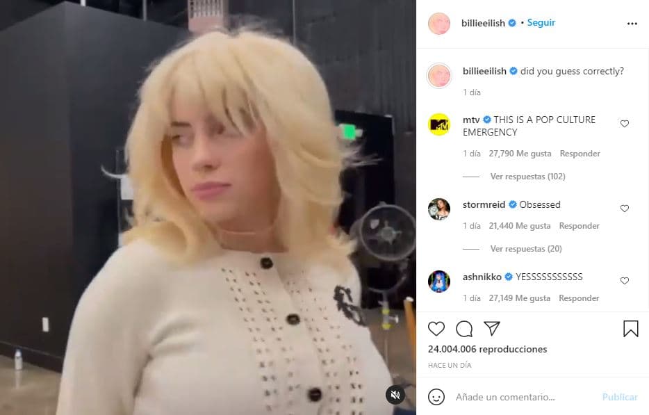 Con un divertido video reveló que se había vuelto rubia. Junto a las imágenes escribió: "¿Adivinaste correctamente?". Según 
<a href="https://www.independent.co.uk/arts-entertainment/music/news/billie-eilish-blonde-wig-instagram-new-music-b1818890.html" target="_blank">The Independent</a>, con el clip parecía recrear la icónica escena de Rita Hayworth, de la película 'Gilda' de 1946.