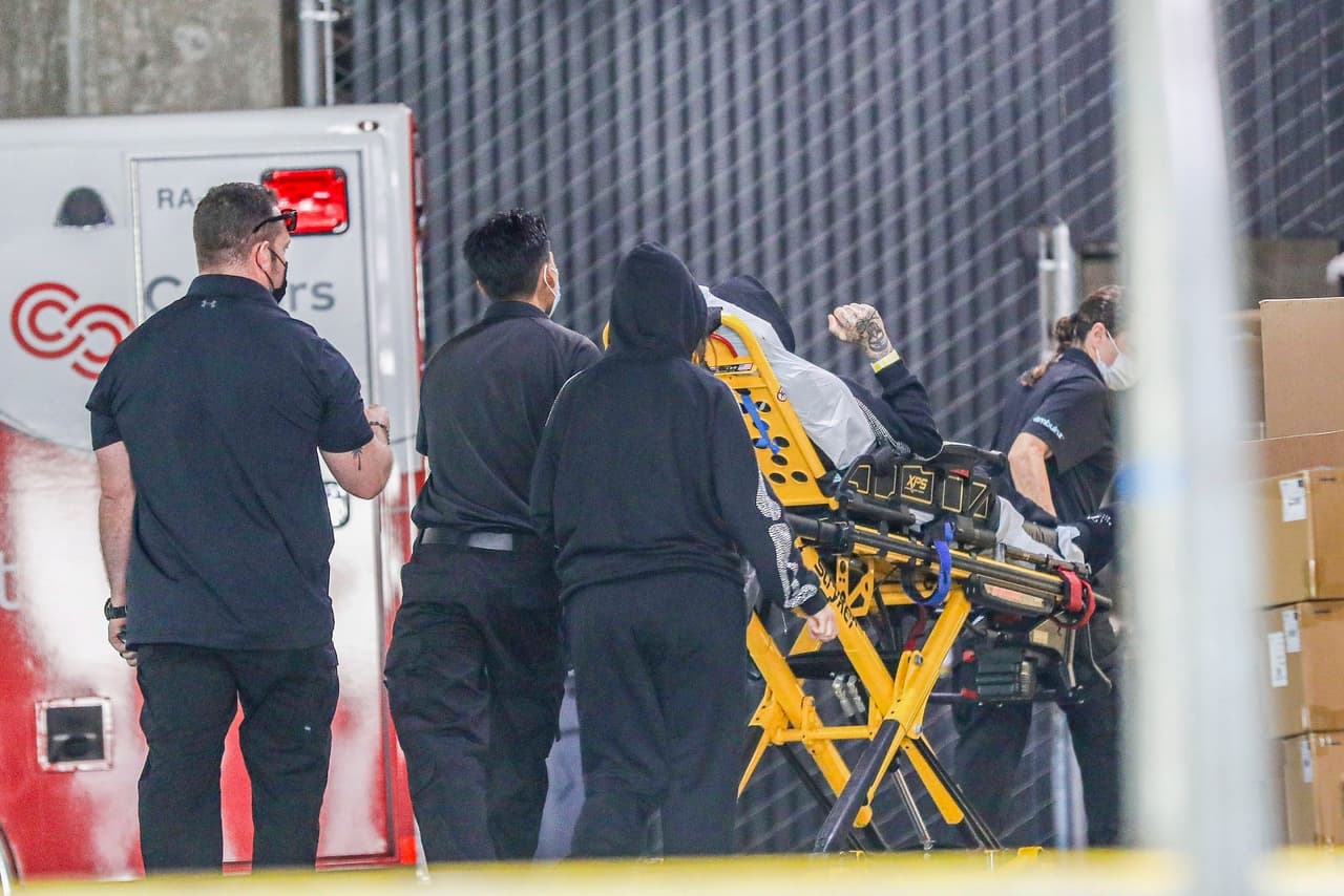 Aunque al inicio su padecimiento se mantuvo con reserva, después se dio a conocer que fue debido a una 
<b>pancreatitis "grave"</b> provocada por una endoscopía.
<br>