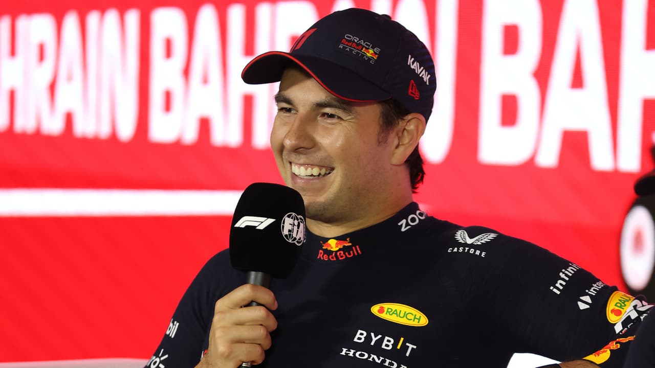 Sergio ‘Checo’ Pérez sorprende con su cuello en redes sociales