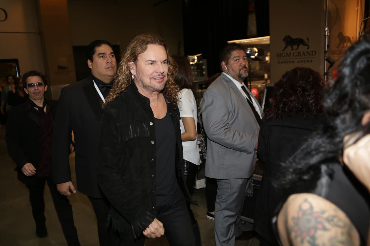 Te llevamos detrás de cámaras de esta entrega quee estuvo espectacular. Selfies, momentos in fraganti y hasta lo que no te imaginas.