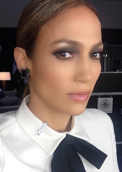 <b><a href="https://www.univision.com/temas/jlo">Jennifer López</a></b> compartió su sentir ante los hechos violentos, relacionados con ataques de arma de fuego, que se han suscitado en los últimos días en EEUU.