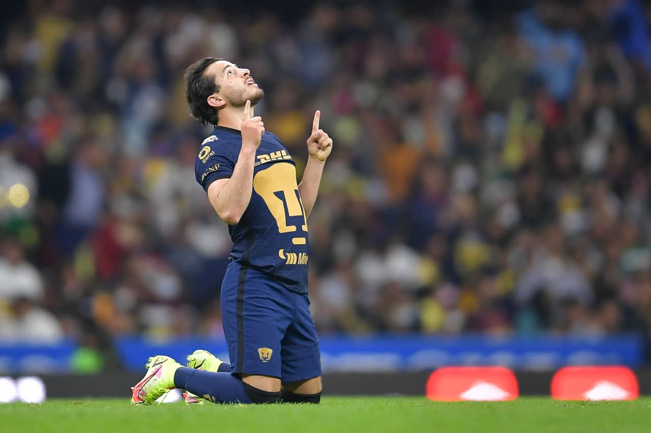 Con un auténtico juegazo de Alan Mozo, quien puso tres asistencias, además de los goles de Corozo y Meritao, Pumas fue mucho mejor que el América y lo eliminó en los Cuartos de Final del Grita México A21.