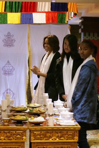 La primera dama siempre se ocupa de la salud, disciplina y éxito de sus hijas, antes que de la política, aunque en ambas tareas se saca un 10. Ha demostrado que además de ser una profesionista exitosa, madre dedicada y luchadora incansable, es una icono de moda y 'glamour'. Sin duda, ella es ejemplo y motivación para muchas madres que deben ser líderes, fuera y dentro de casa.