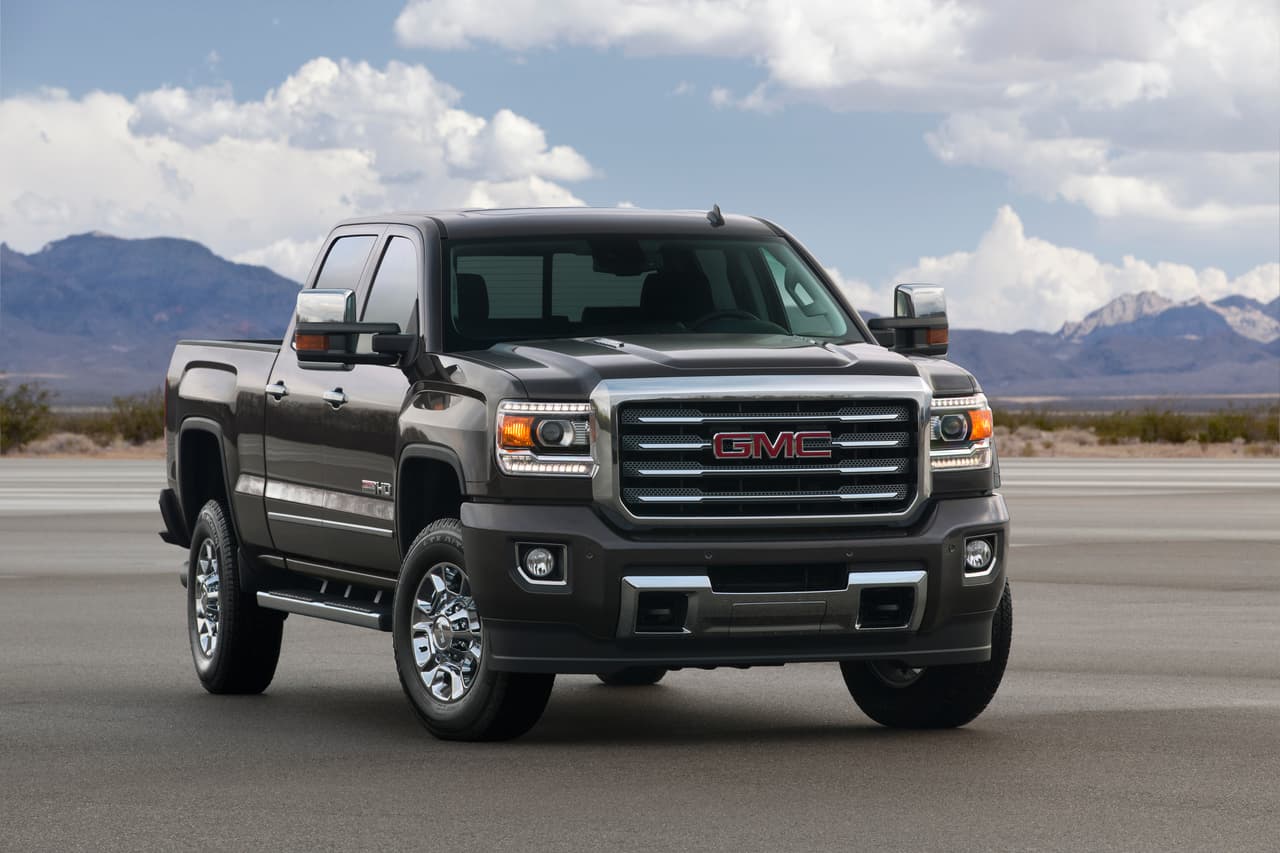 Pickup grande de trabajo liviano - GMC Sierra HD: En el segmento de las pickup mamut se impuso la GMC Sierra HD seguida de su gemela mecánica la Chevrolet Silverado HD. La popular Ford Super Duty brilló por su ausencia.