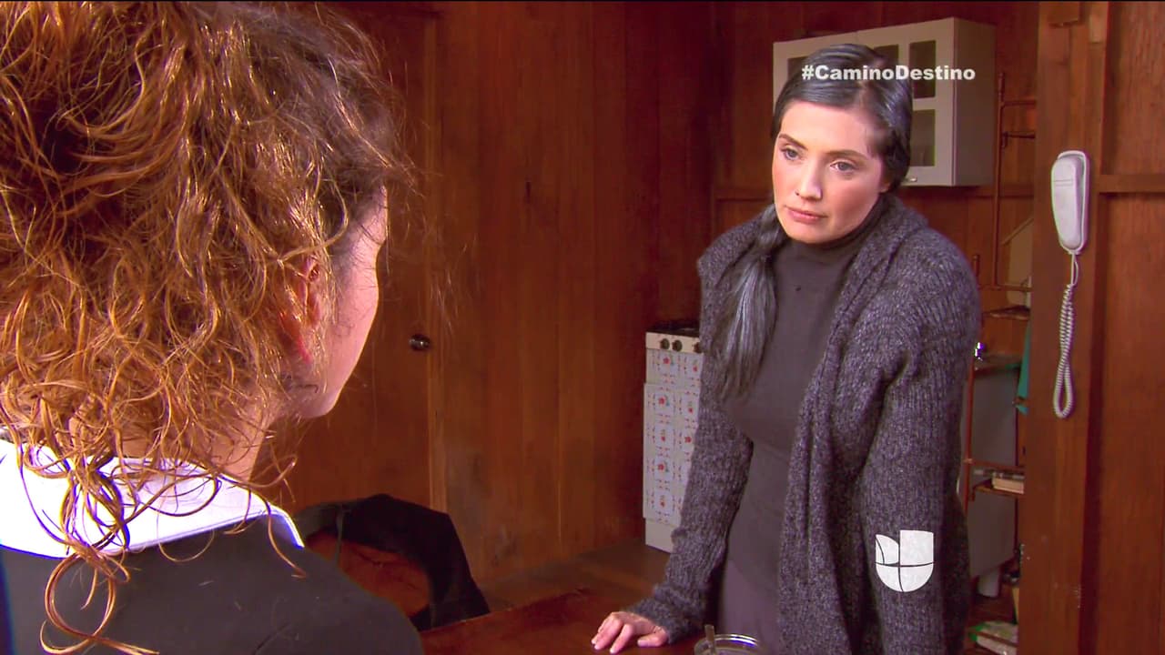 ¡Uyy Fernanda! Amelia no quiere verte cerquita de Carlos. ¿Aceptará tu romance?