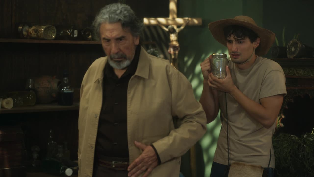 Emilio Osorio como Tonatiuh en Amanecer.