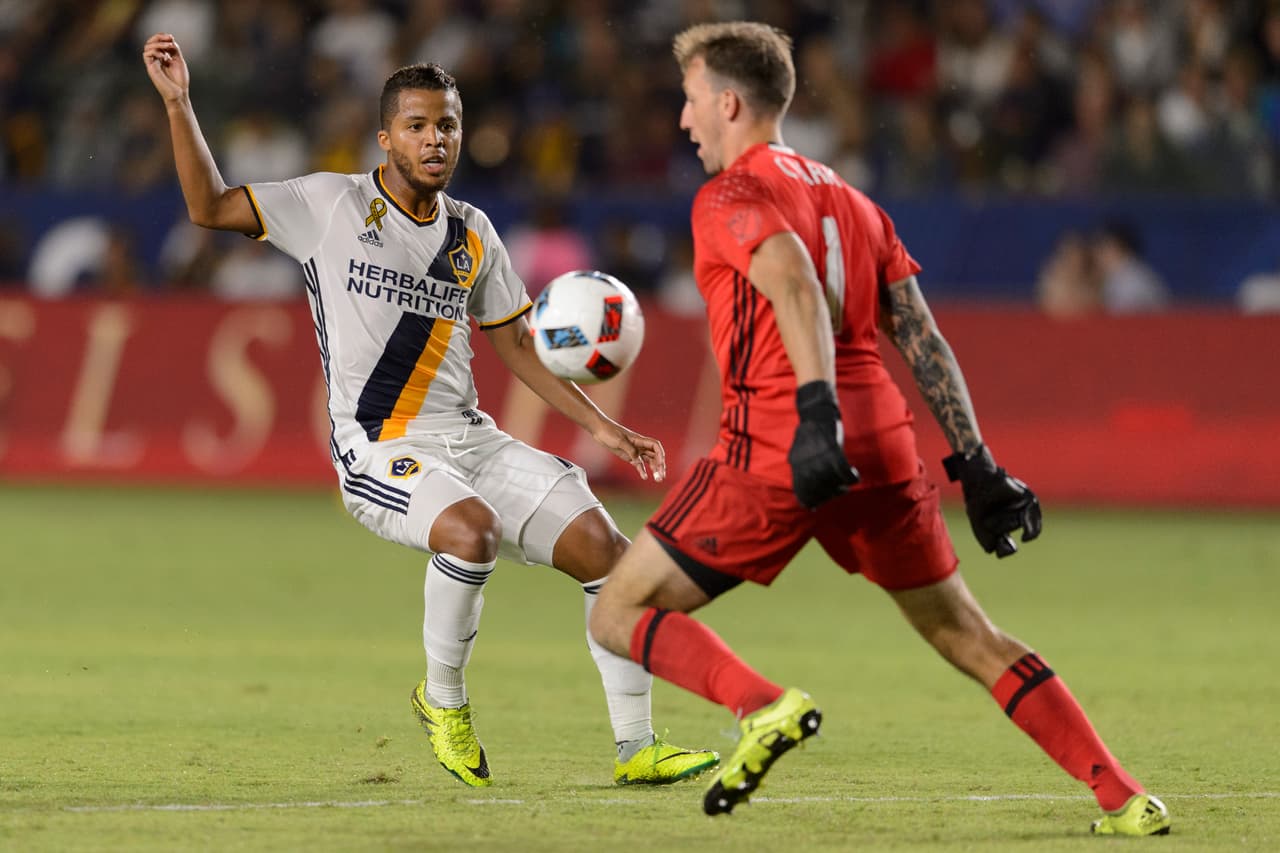 Giovani dos Santos selló victoria del Galaxy 2-1 ante Columbus Crew con golazo de vaselina