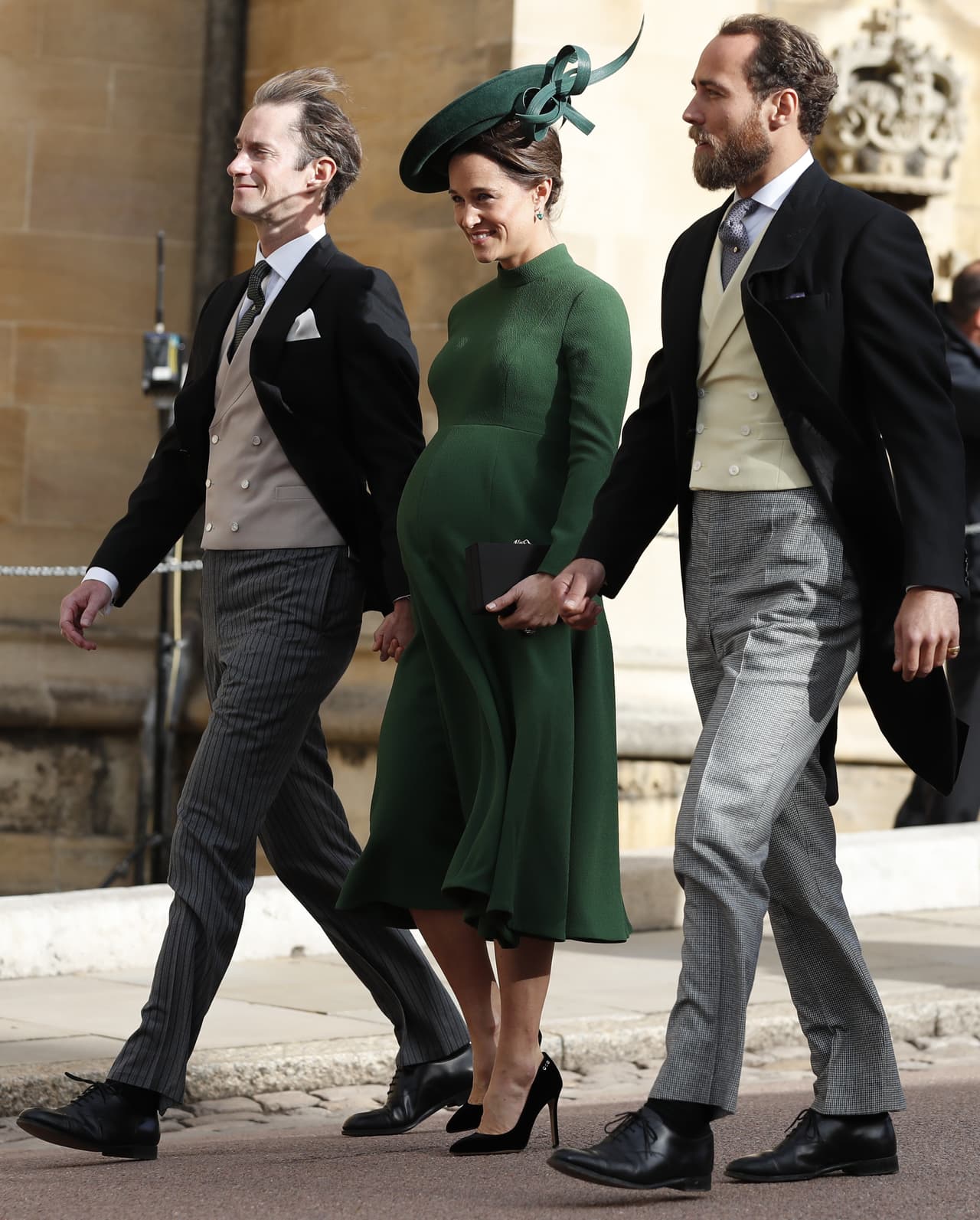<b><a href="https://www.univision.com/entretenimiento/no-se-quiso-quedar-atras-pippa-middleton-tambien-esta-embarazada">Pippa Middleton, hermana de la duquesa de Cambridge</a></b>, Kate Middleton, no se perdió el evento al que llegó en tacones, aunque está en su noveno mes de embarazo.