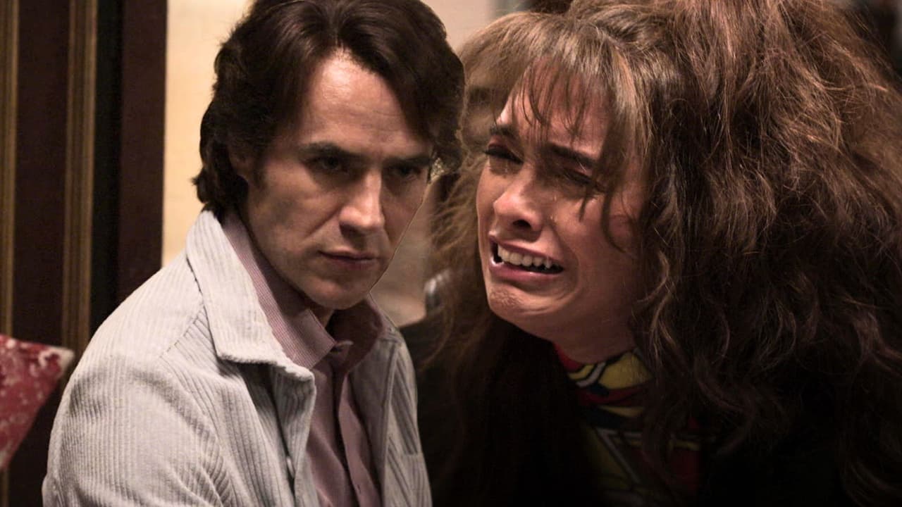 César le oculta a Gloria por varios día la muerte de su bisabuela