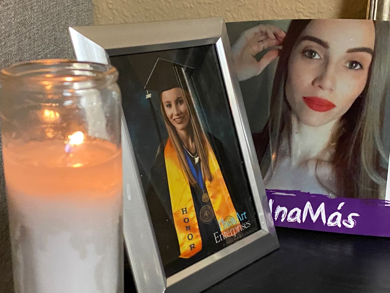 Cuando los oficiales llegaron a la vivienda encontraron a Idalis
<b> </b>con varias heridas aparentemente causadas con un arma blanca. Ella fue declarada muerta en el lugar.
<br>