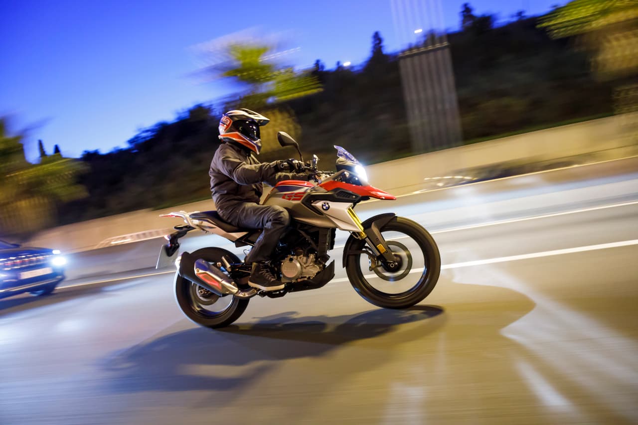 Tuve la suerte de recibir una invitación para probar a esta BMW y la nueva Kawasaki KLX250 2018 en el increíble ‘Valle de la Muerte’ (Death Valley) ubicado justo en la frontera que divide los estados de California y Nevada.