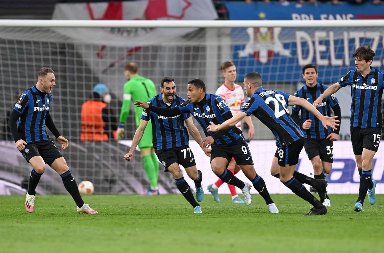 La celebración de Luis Muriel con el Atalanta fue eufórica.